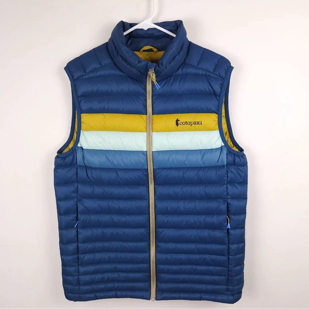 Cotopaxi Men’s Down Vest. Pre-owned and in great condition. Super stylish.